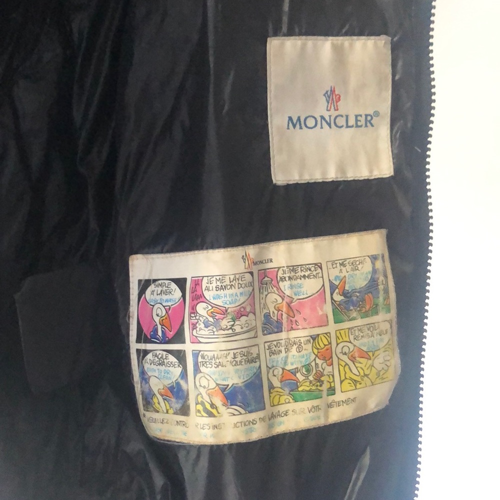 Moncler Puffer Jacket - Picture 4 of 4